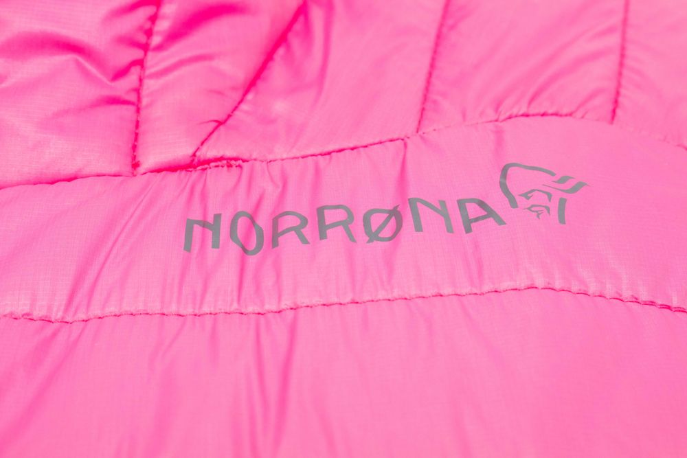 Norrona FALKETIND Primaloft 100 дамско яке розово с качулка S