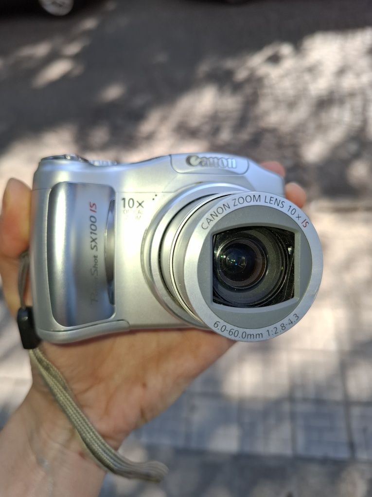 Компактен дигитален фотоапарат CANON POWERSHOT SX100