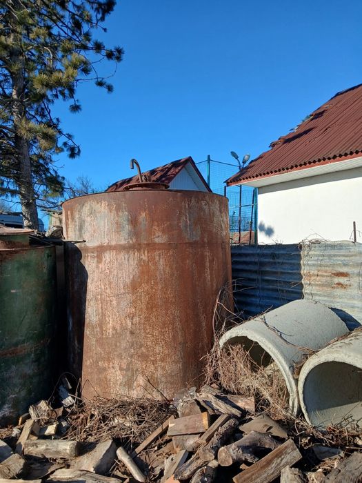 Bazin metalic/rezervor motorina