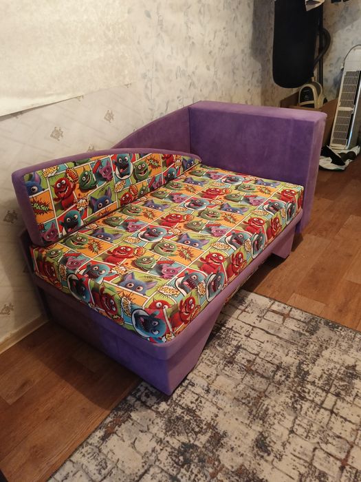 Продам детский диван