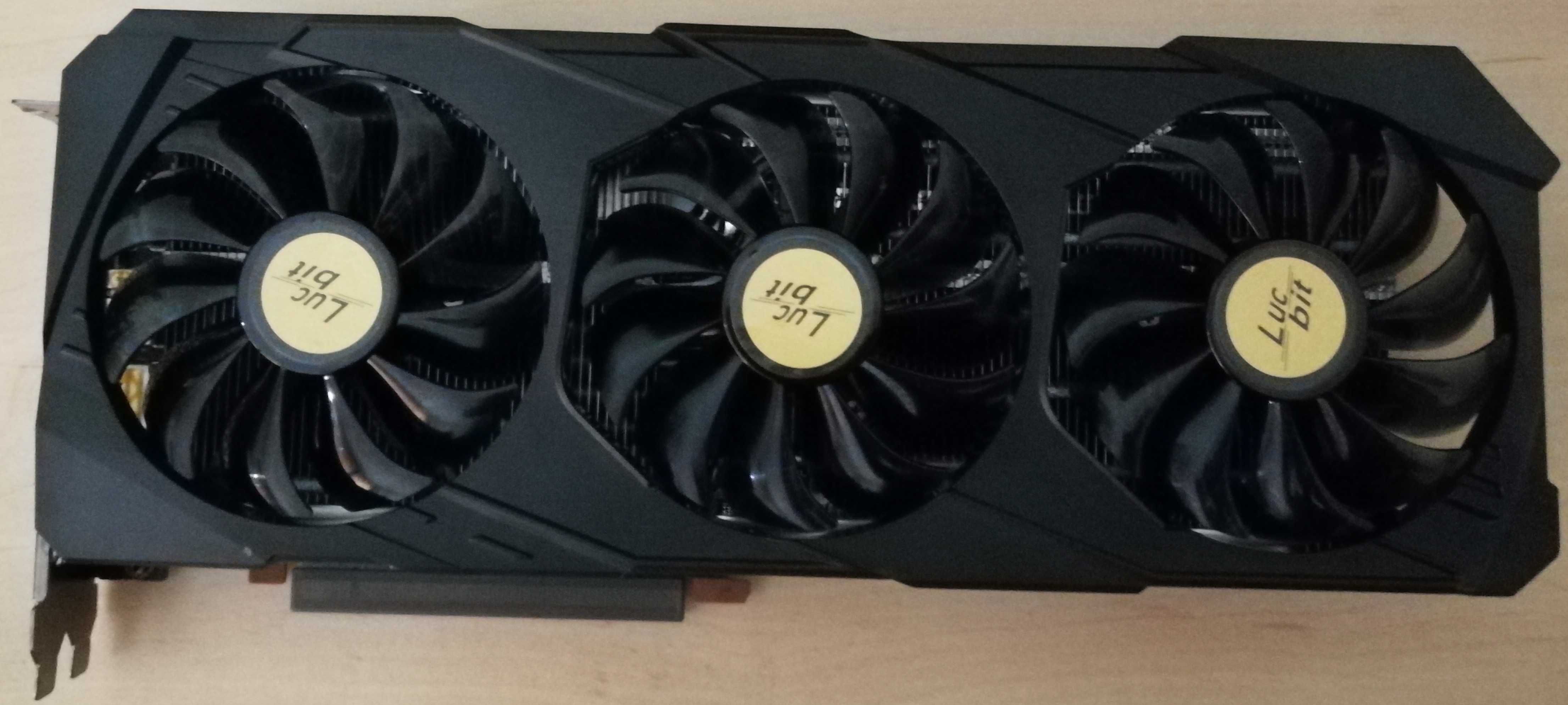 Продавам видео карта RX 6800 XT – Отлично състояние !