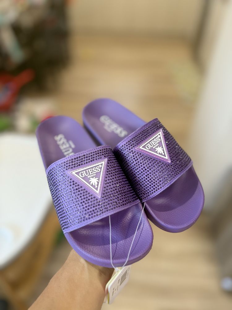 Чехли/джапанки Guess
