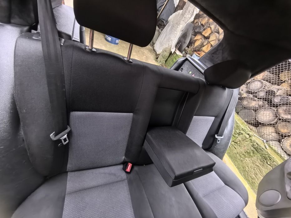 Седалки за Golf 4