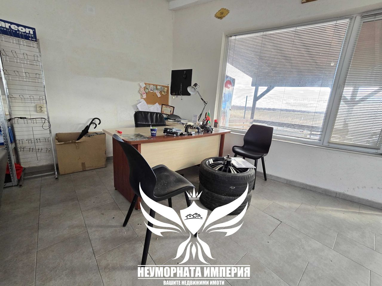 Дава се под наем Гараж / Паркомясто в Асеновград - 500 кв.м за 258 € - Снимка #4