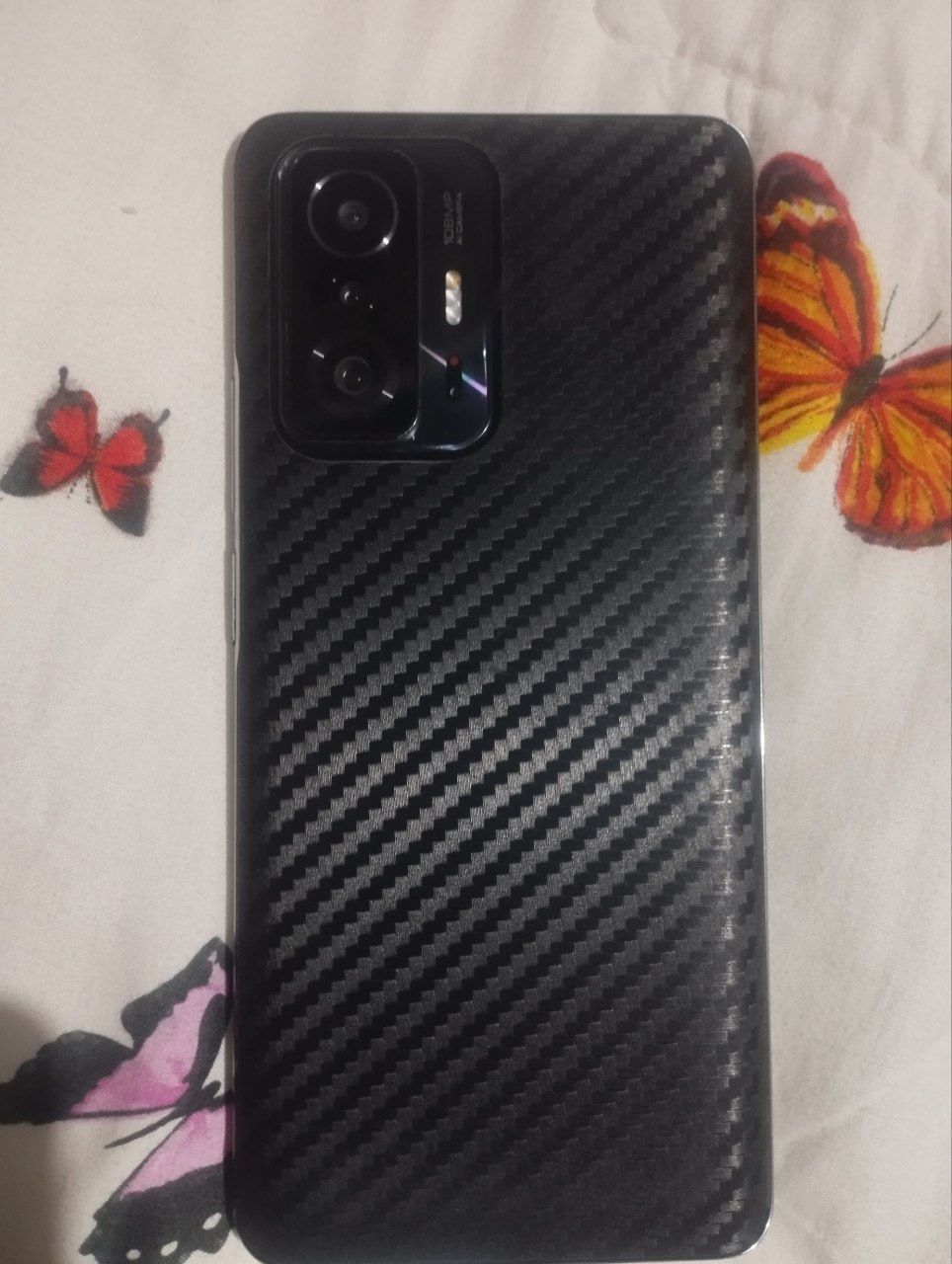 Xiaomi 11 t.  128 ga 8+6