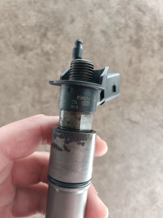 Injector BMW 3.0 M57  231 cp