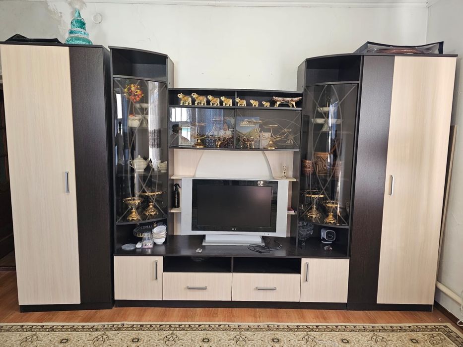 Продам мебели для гостинной и спальный