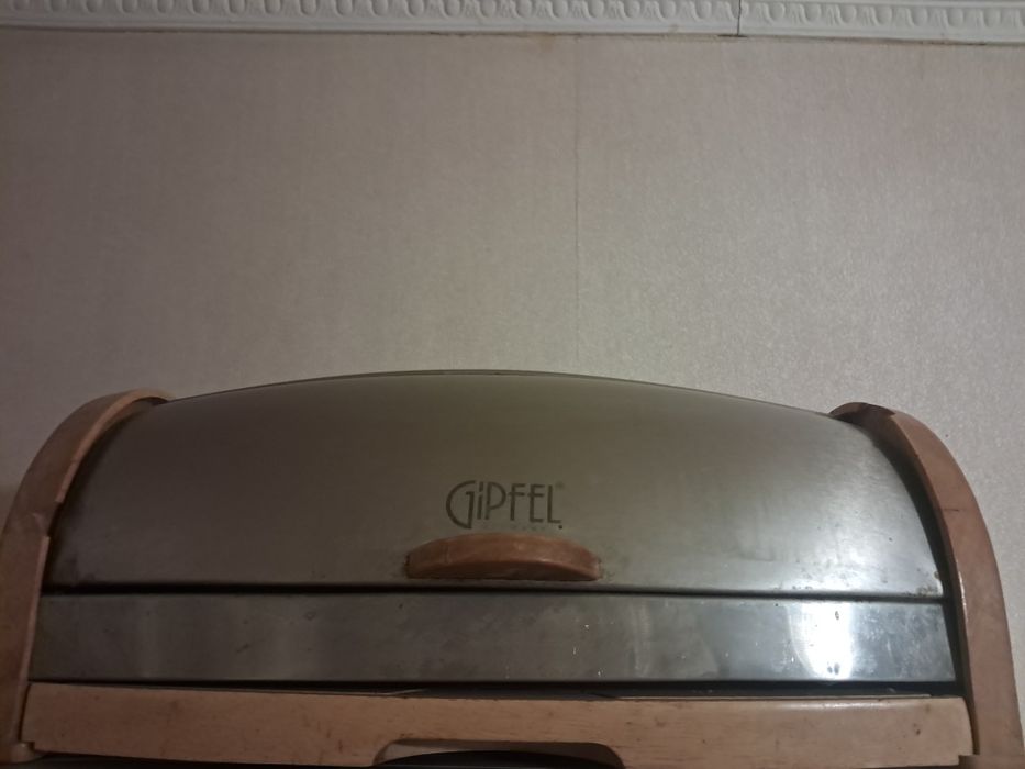 Фирменная хлебница Гипфель