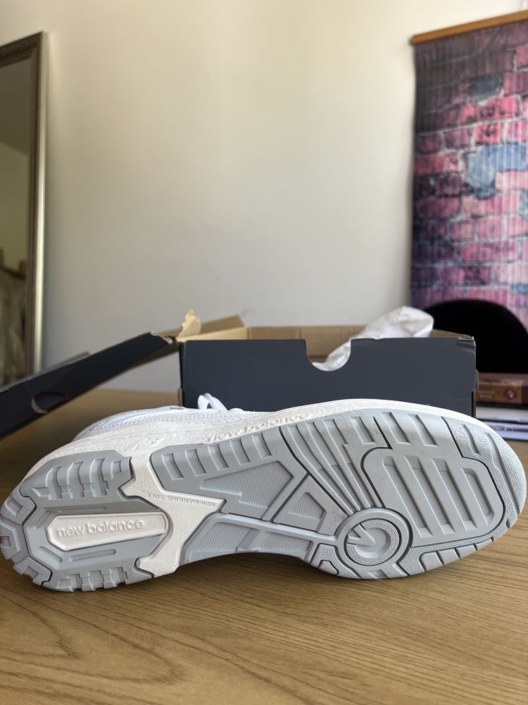 Маратонки new balance 650