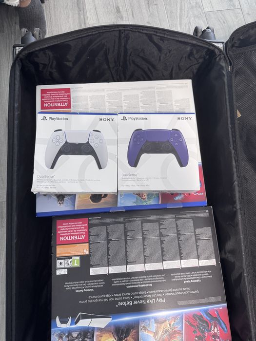 Manete PS5 2 bucati sigilate in cutie