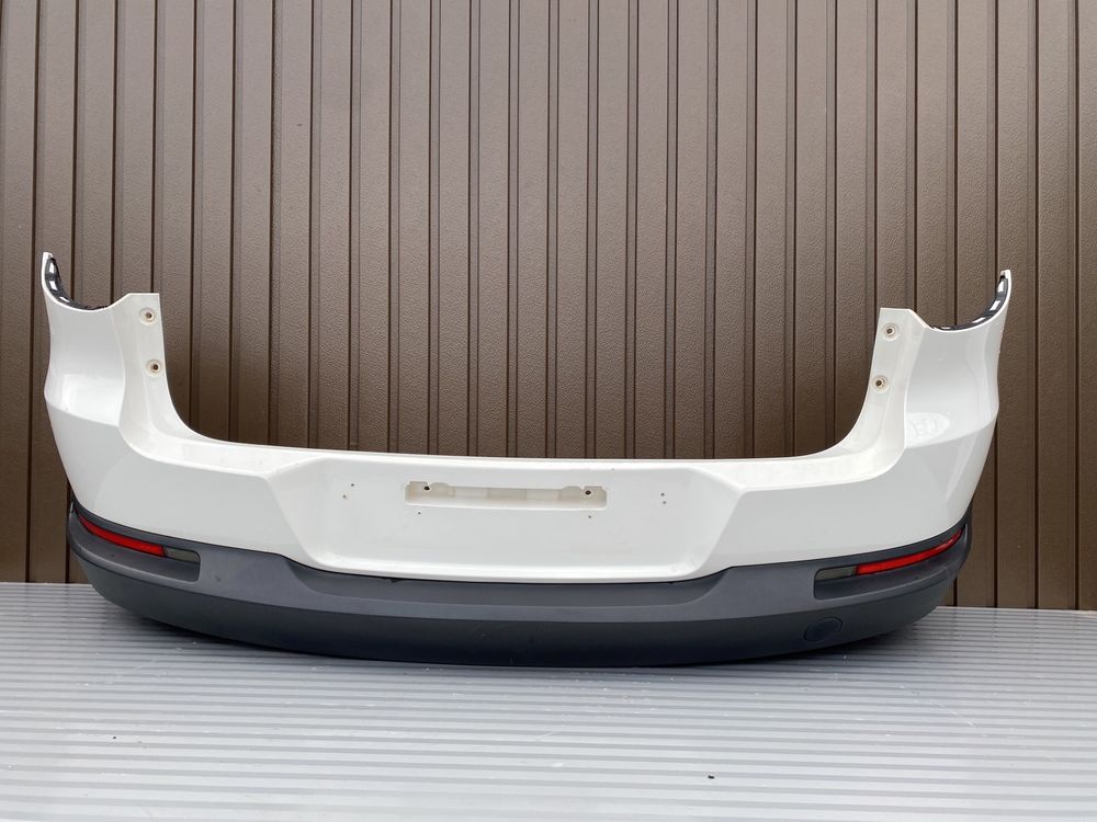 Bara spate vw Tiguan 5N 2007-2011  cod de culoare  LB9A