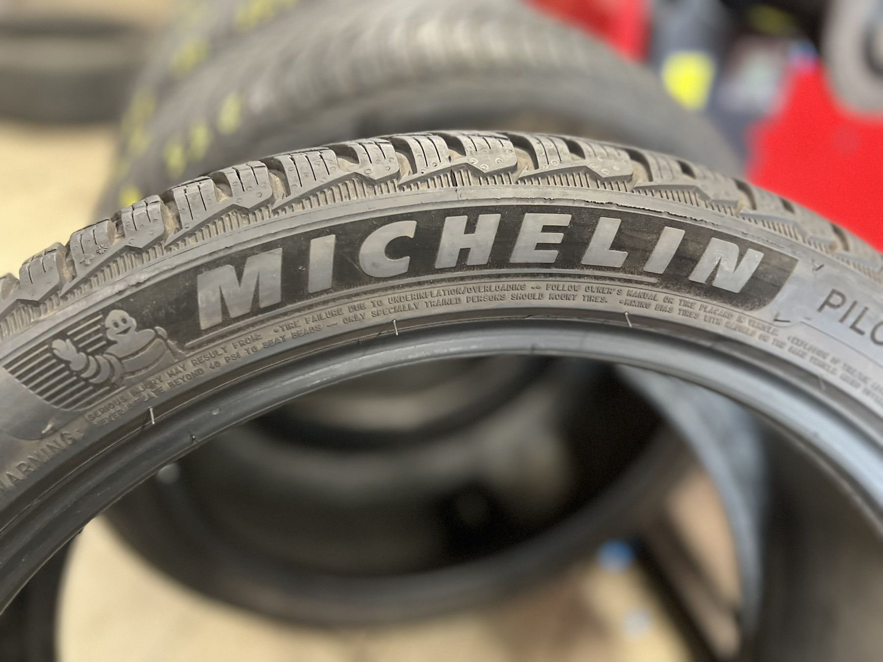 Зимни гуми 255/40 R20 Michelin