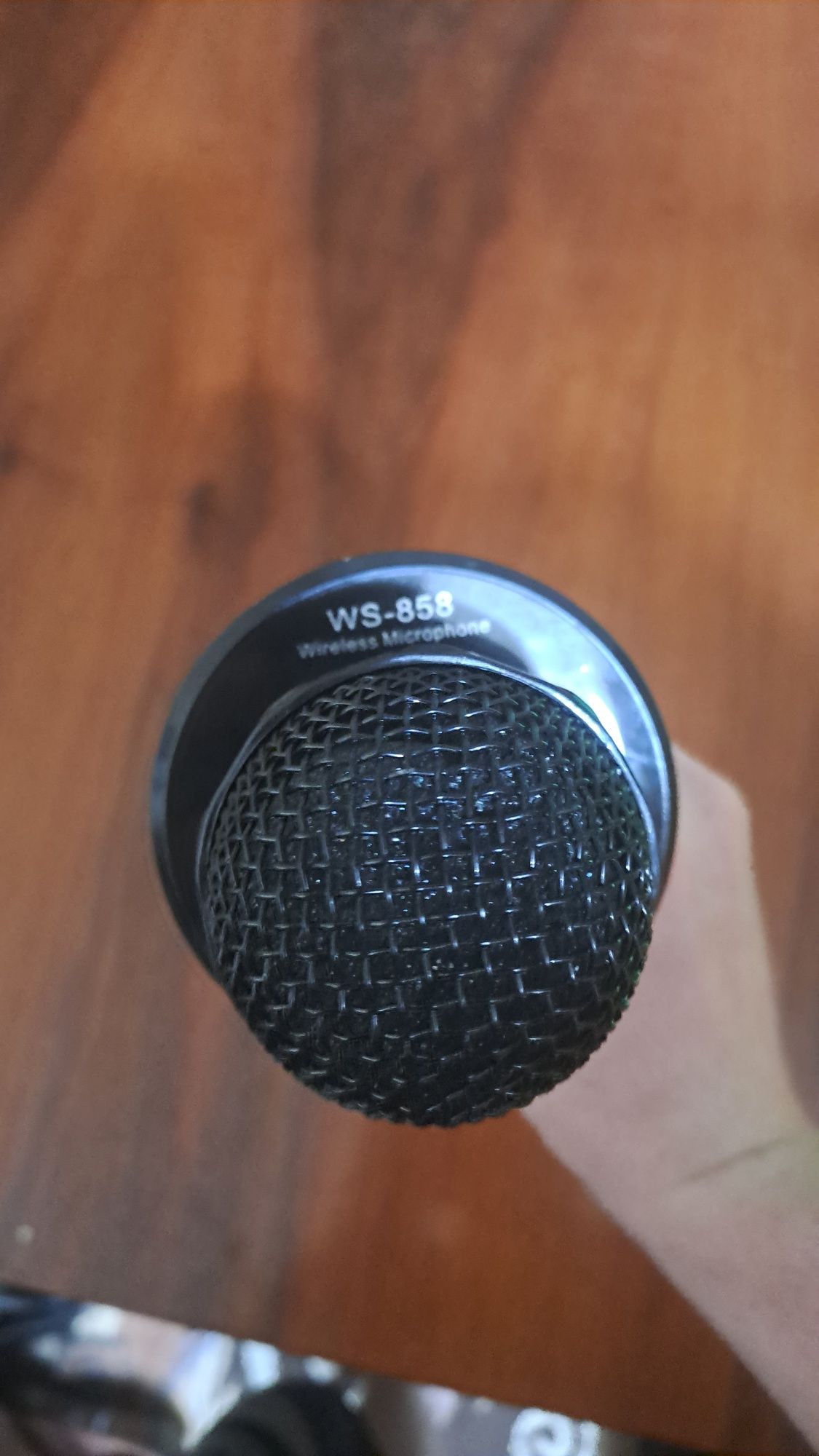 Продаётся беспроводной микрофон WS-858