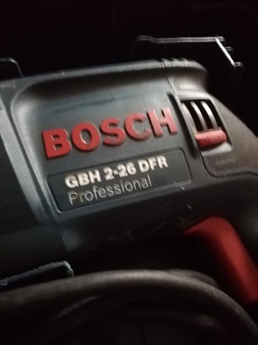 Ciocan rotopercutor Bosch GBH 2-26 DFR, multifunctionala Bosch PMF 180