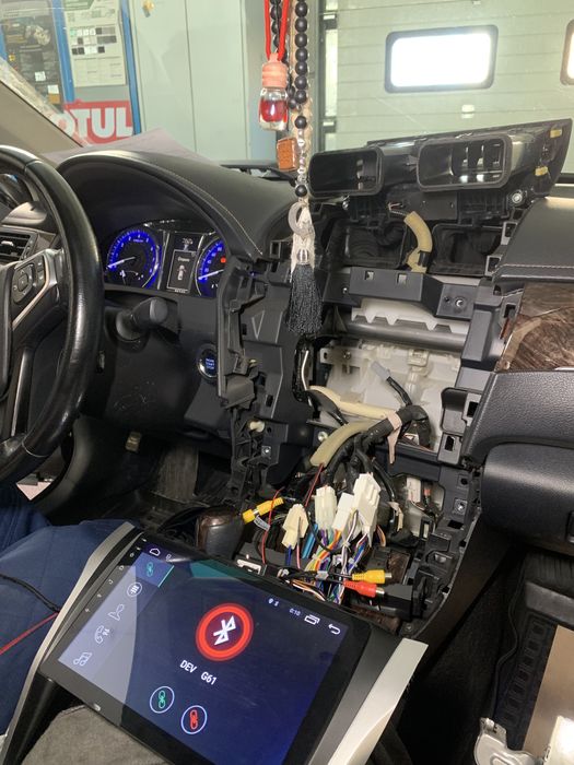 Установка автозвука, установки магнитоллы