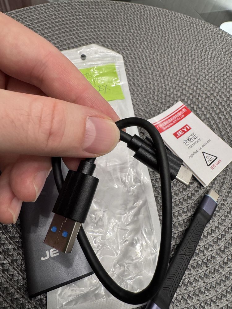 Внешний 2ТB SSD Intel супербыстрый USB 3.2 10Гбит
