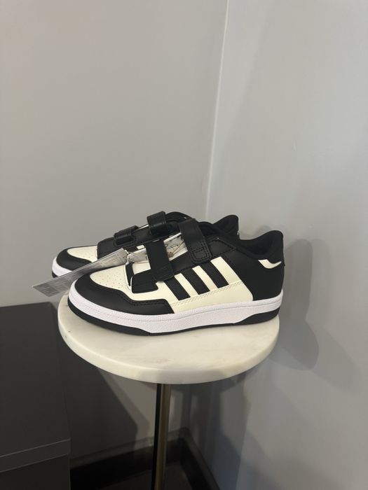 Маратонки Adidas