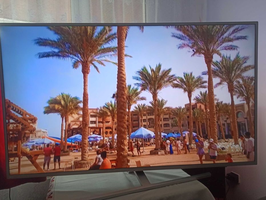 Перфектен 58" Philips 4K UHD