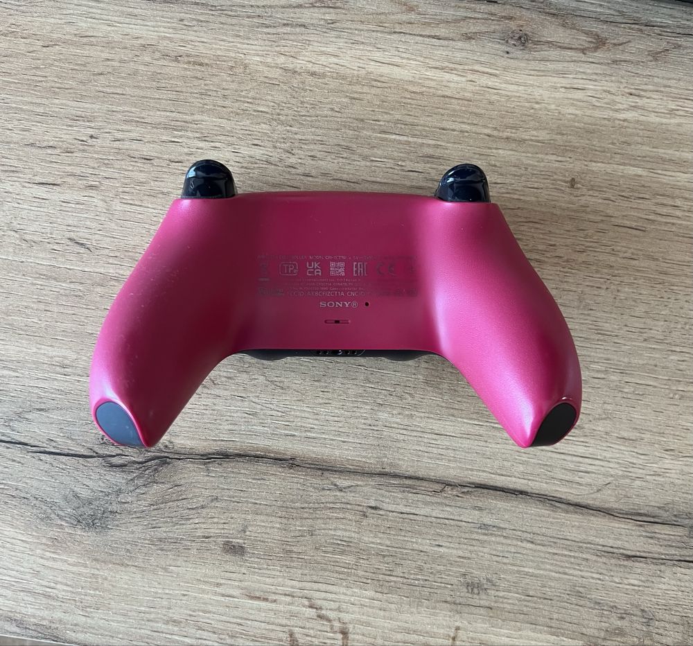 Джойстик за ps5 sony