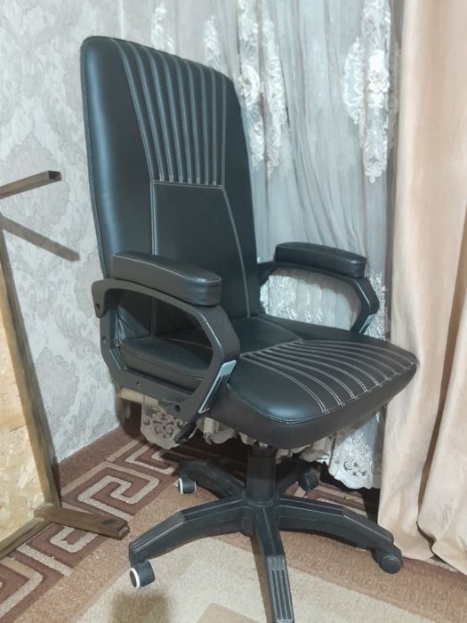 Кресло в хорошем сост
