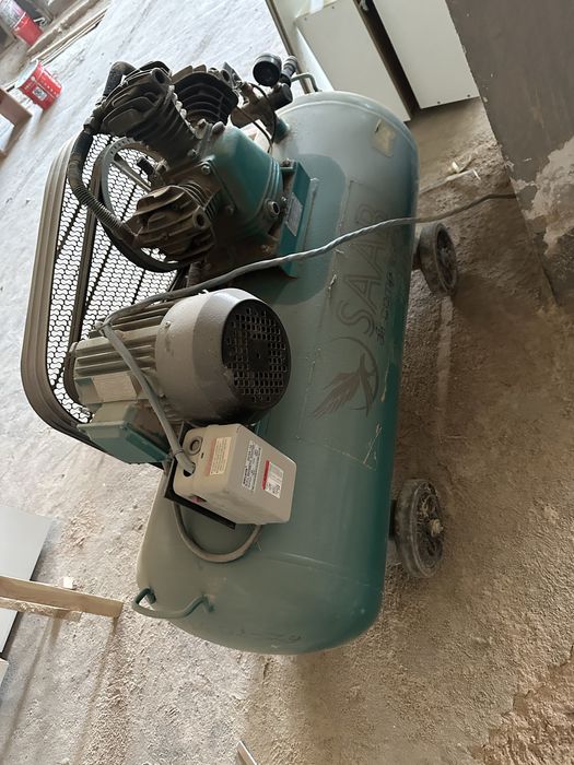 Rover multifreyzor va komrrssor sotiladi