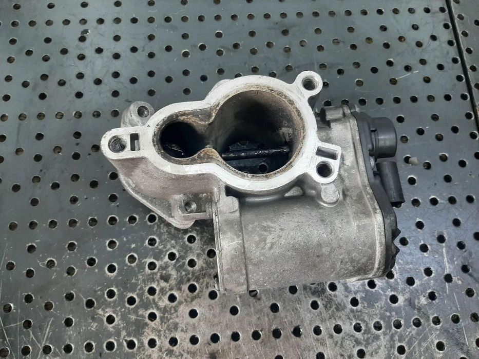 egr renault koleos  laguna 3 master trafic megane  2.0 dci m9r 8200797706-a a2c53179081