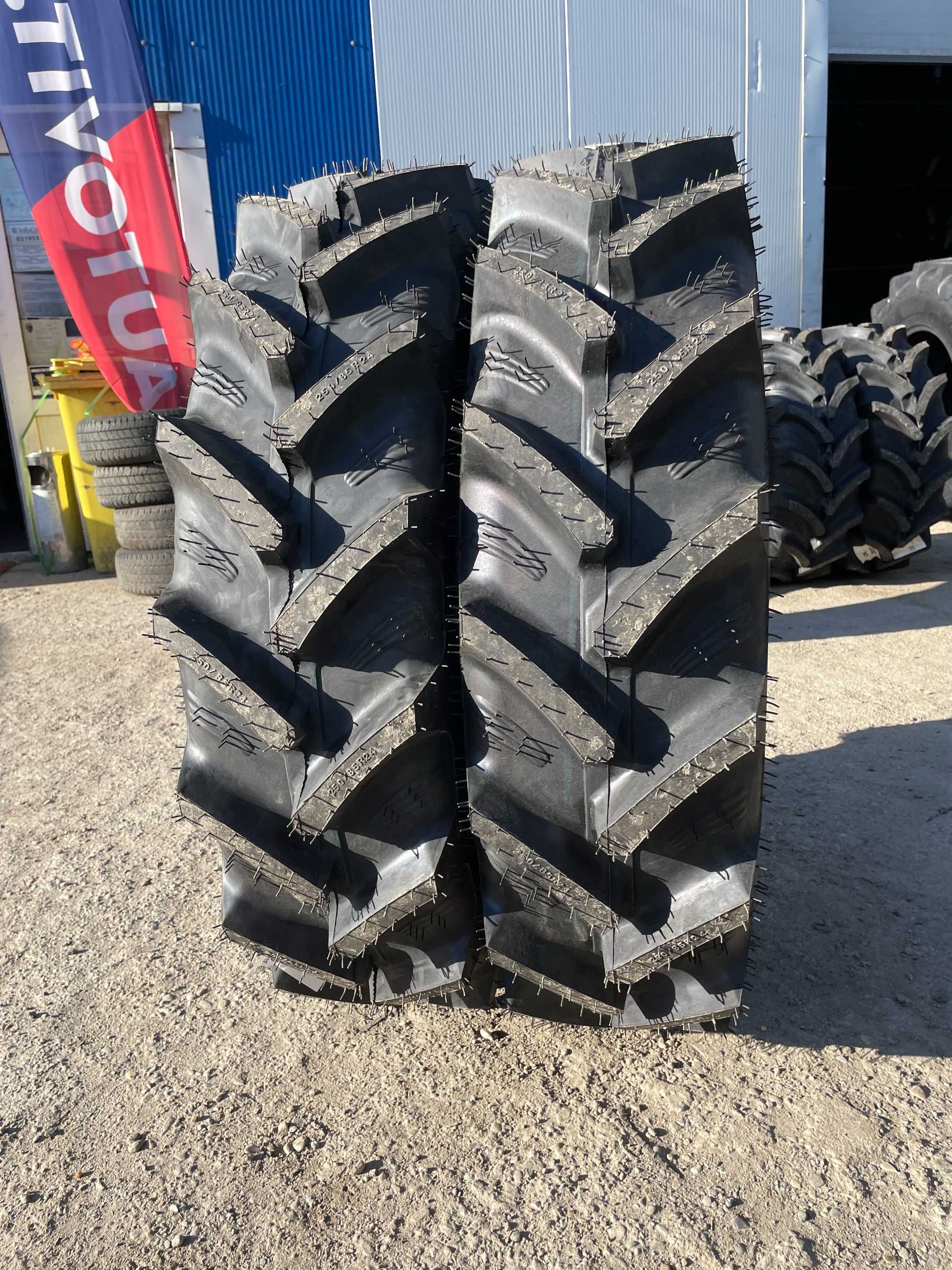 Marca OZKA anvelope 250/85R24 noi radiale pentru tractor fata