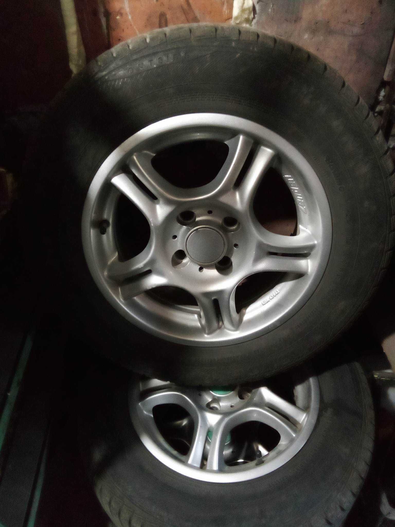 4 броя гуми с джанти