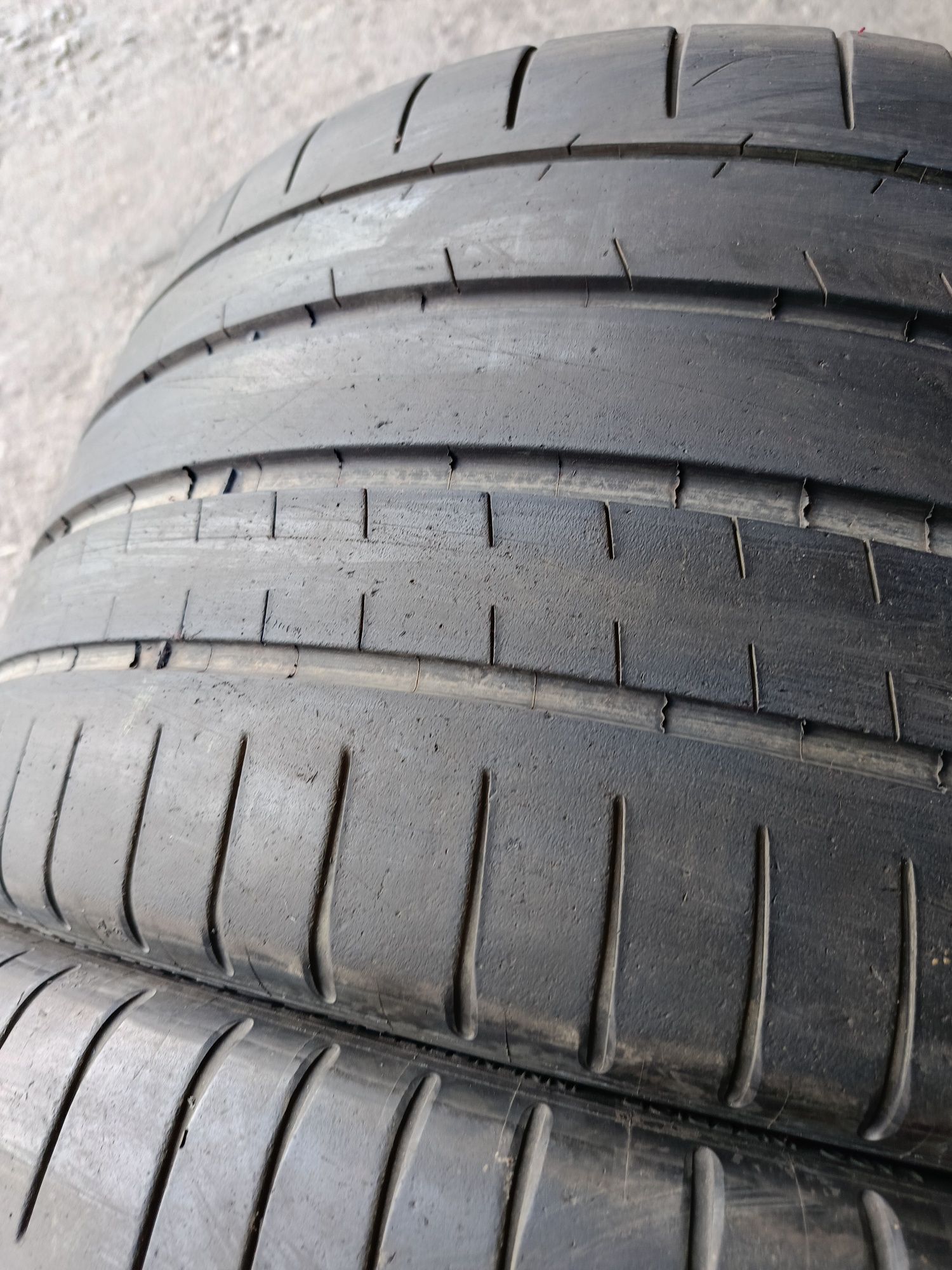 Летни гуми --20цола -295/30-1бр.-110лв."MICHELIN"