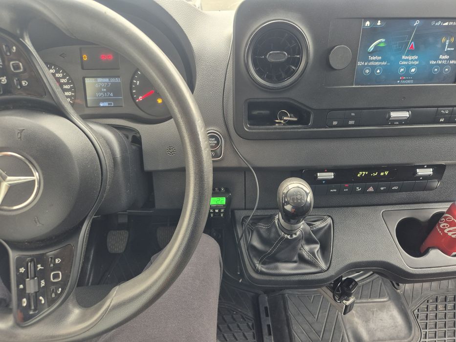 Autoplatformă mercedes sprinter