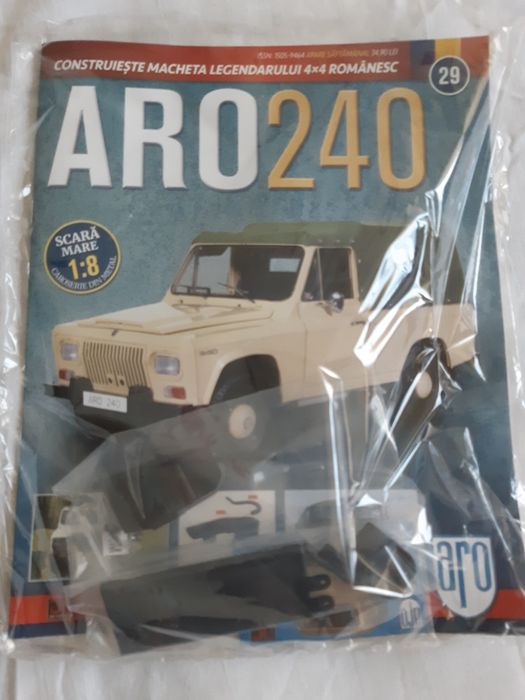 Revistele ARO 240 Machetă scara 1:8 Nr 1-130 la zi
