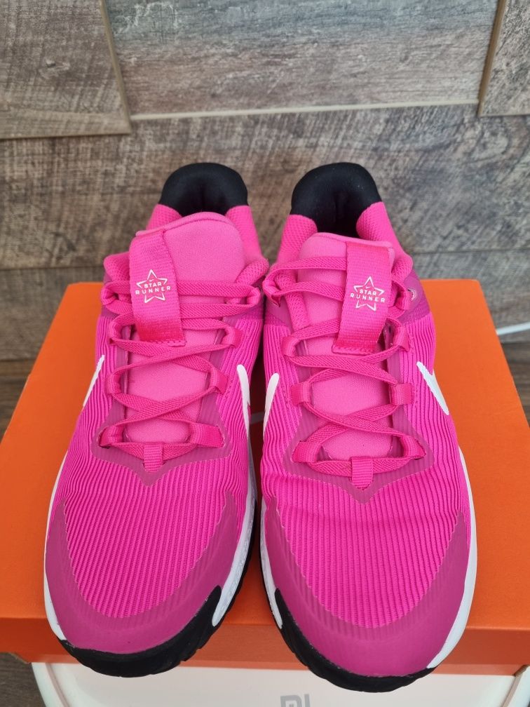 NIKE Обувки star runner 4