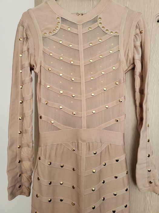 Бандажна рокля цвят пудра