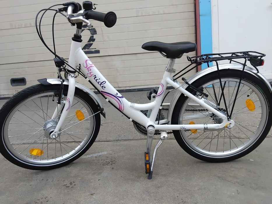 Vând bicicleta din aluminiu pentru copii