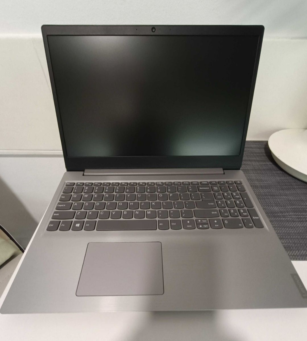 laptop lenovo cu Windows 11