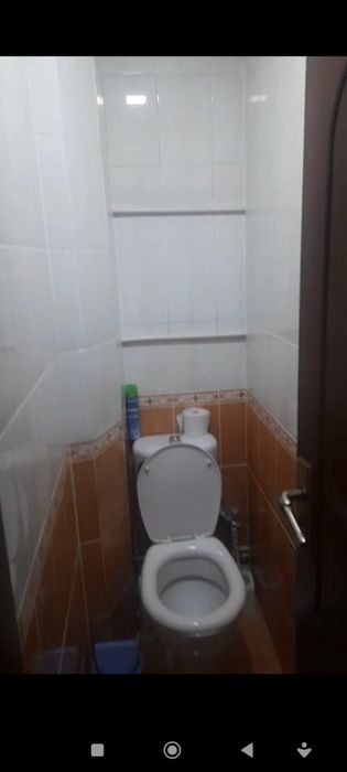 2 xonali kvartira sotiladi