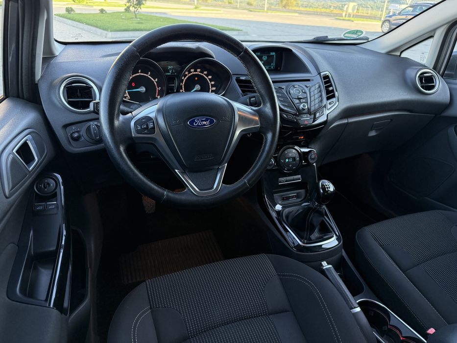 Ford Fiesta 1.0Benzima 101Cp 2015 Euro 6 Climatronic/Led/Adus recent/