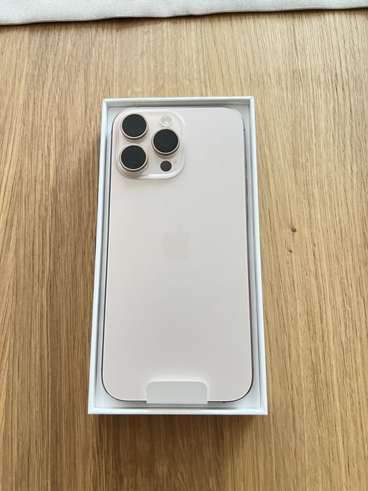 IPhone 16 Pro Max 512GB 100% капацитет на бетарията с гаранция 1г.
