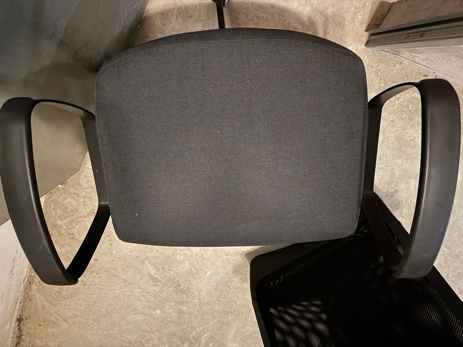 Офис стол Markus