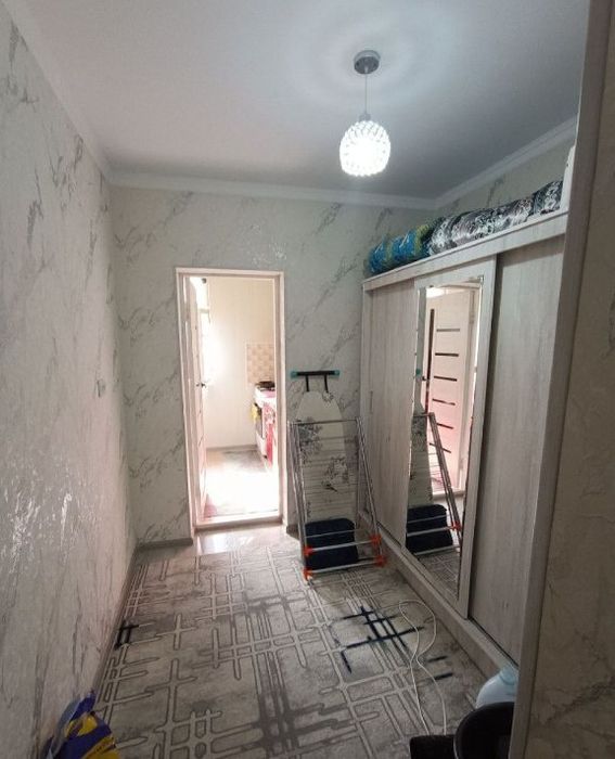 Продам квартиру 2-3 комнатную Авиасозлар-4,метро Яшнабад.