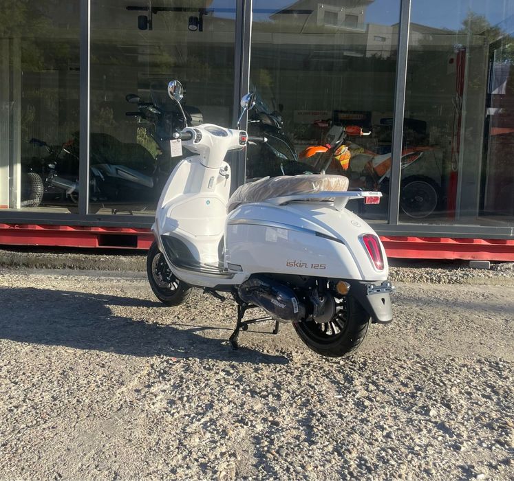 Scuter Keeway Iskia 125cm NOU !
