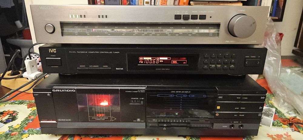 Casetofon Grundig CF 8200 MK II, Tuner JVC FX-311 L, Tuner Vega T 120
