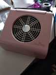 Aspirator unghii