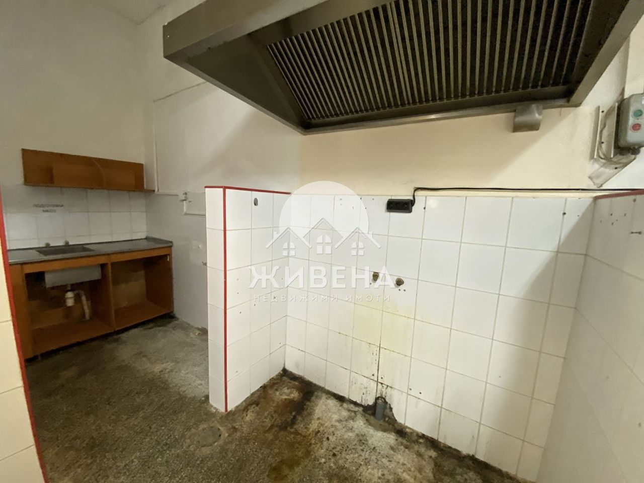 Дава се под наем Заведение в Варна, Бриз - 160 кв.м за 600 € - Снимка #8