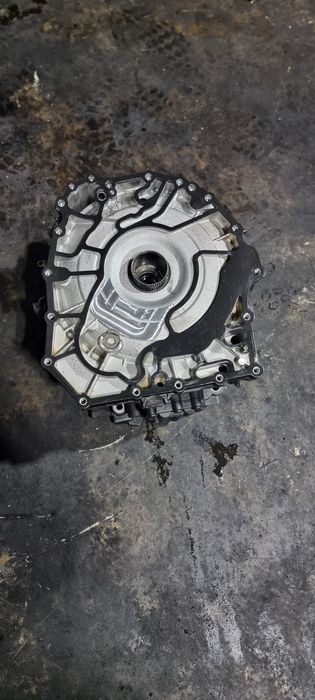 Motor hibrid electric Mercedes