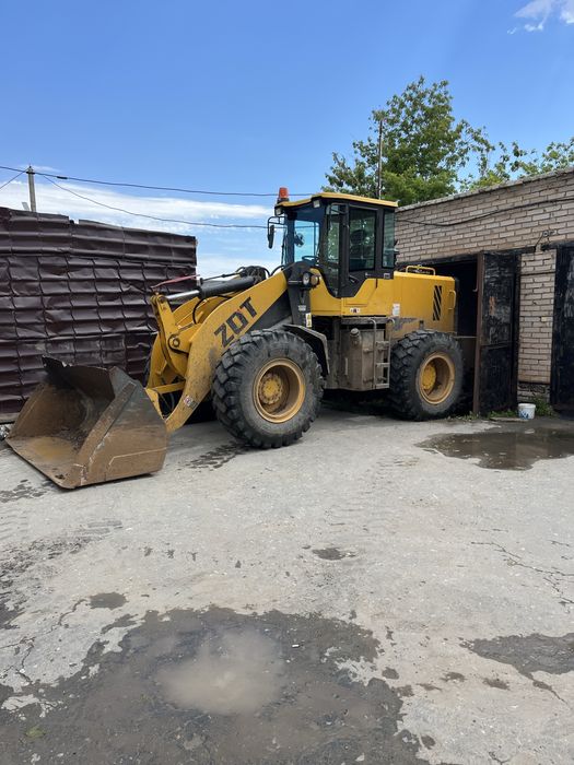 Срочно Продам Погрузчик 2 куб