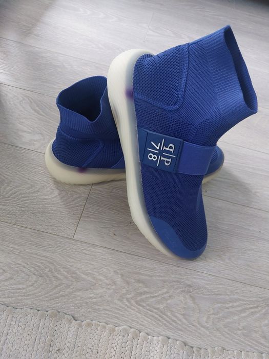 Vand adidasi philipp plein