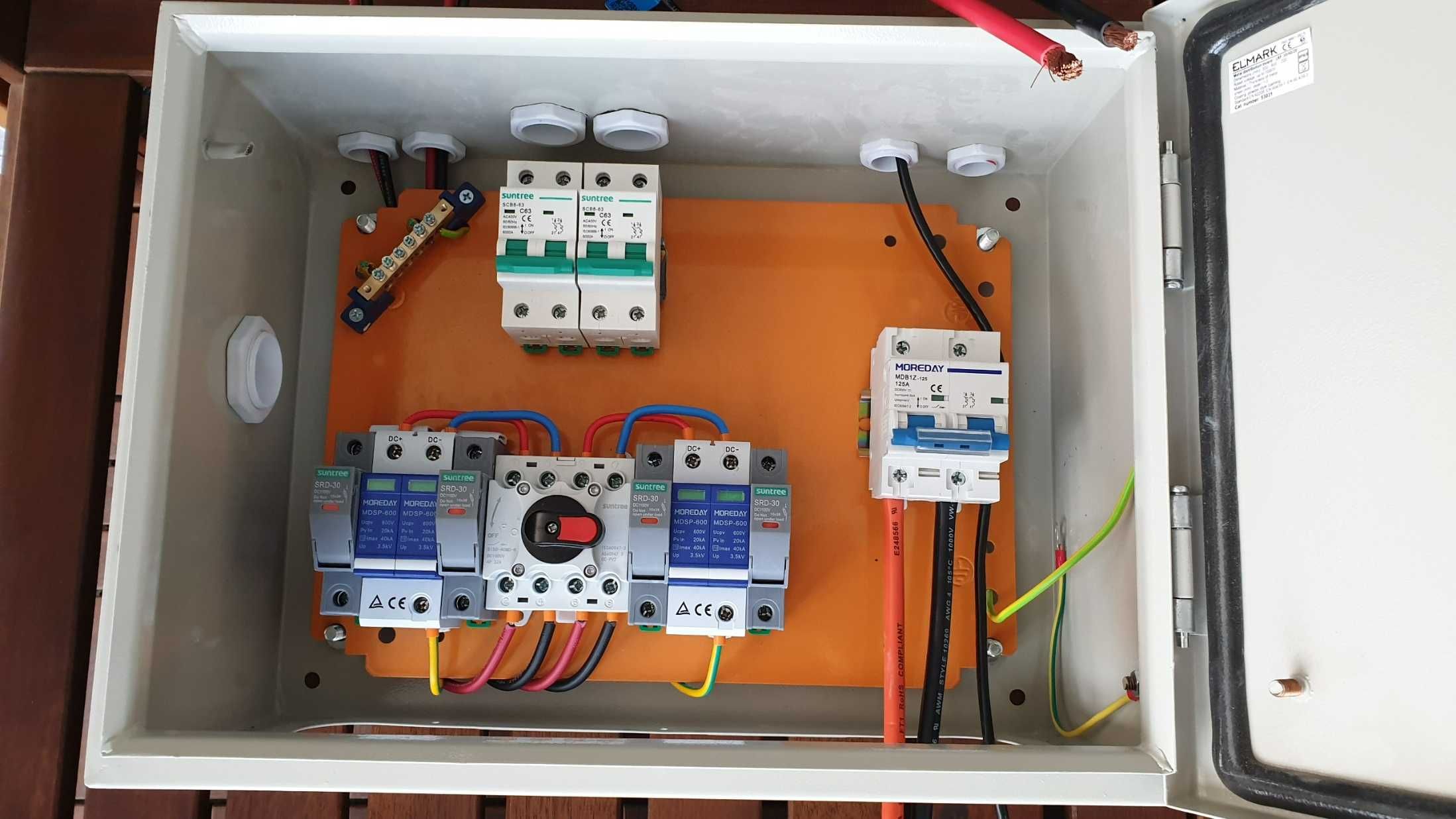 DC Соларен изолатор 1000v 32A изолатор за соларни панели