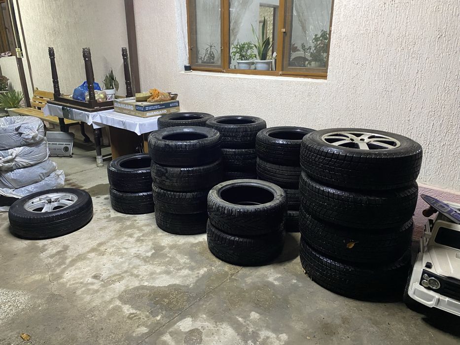 Продается Автошины, имеется много размеров
