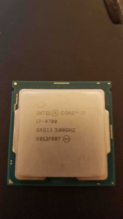 Procesoare i3/i5/i7 / Placute RAM / HDD / SSD / M2